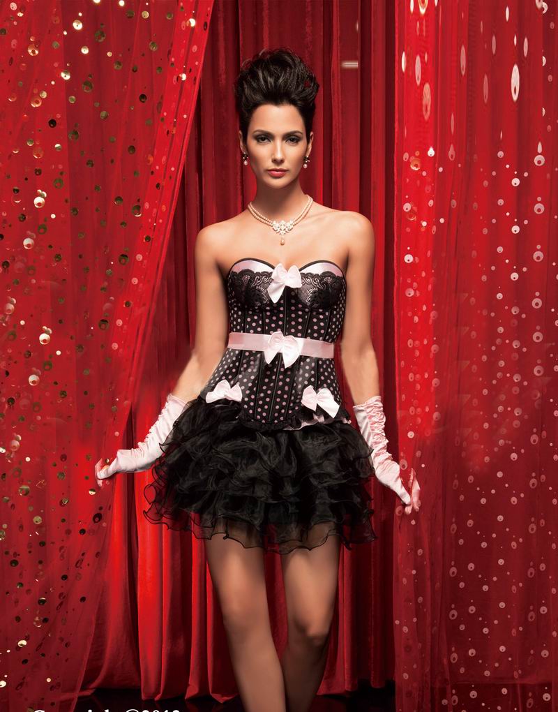 Black and pink polka-dotted overbust underwired boned corset
